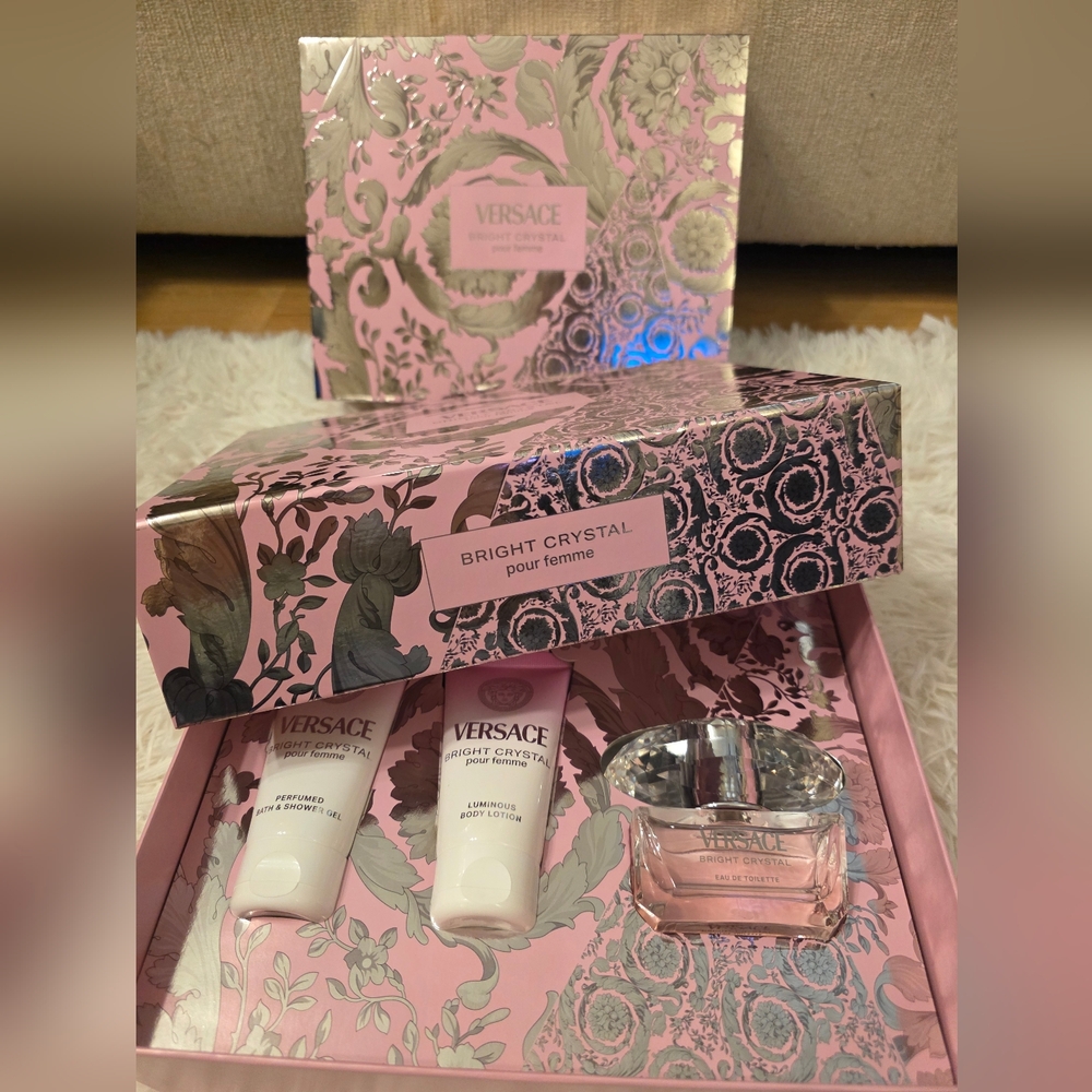🩷 Versace Bright Crystal Set 🩷 - Picture 4 of 7